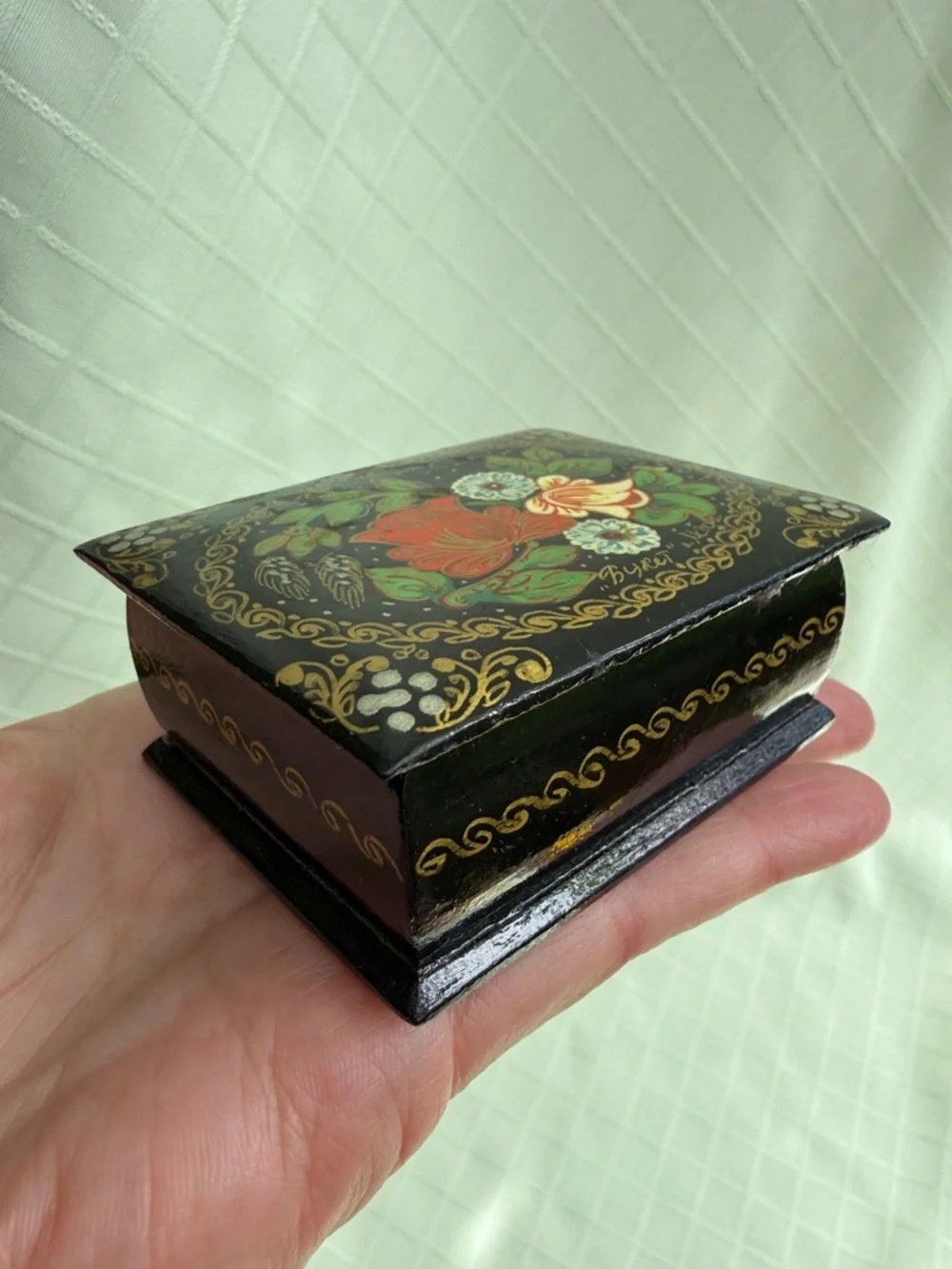 Vintage Hand-Painted Floral Lacquer Box with Multicolored Floral Design